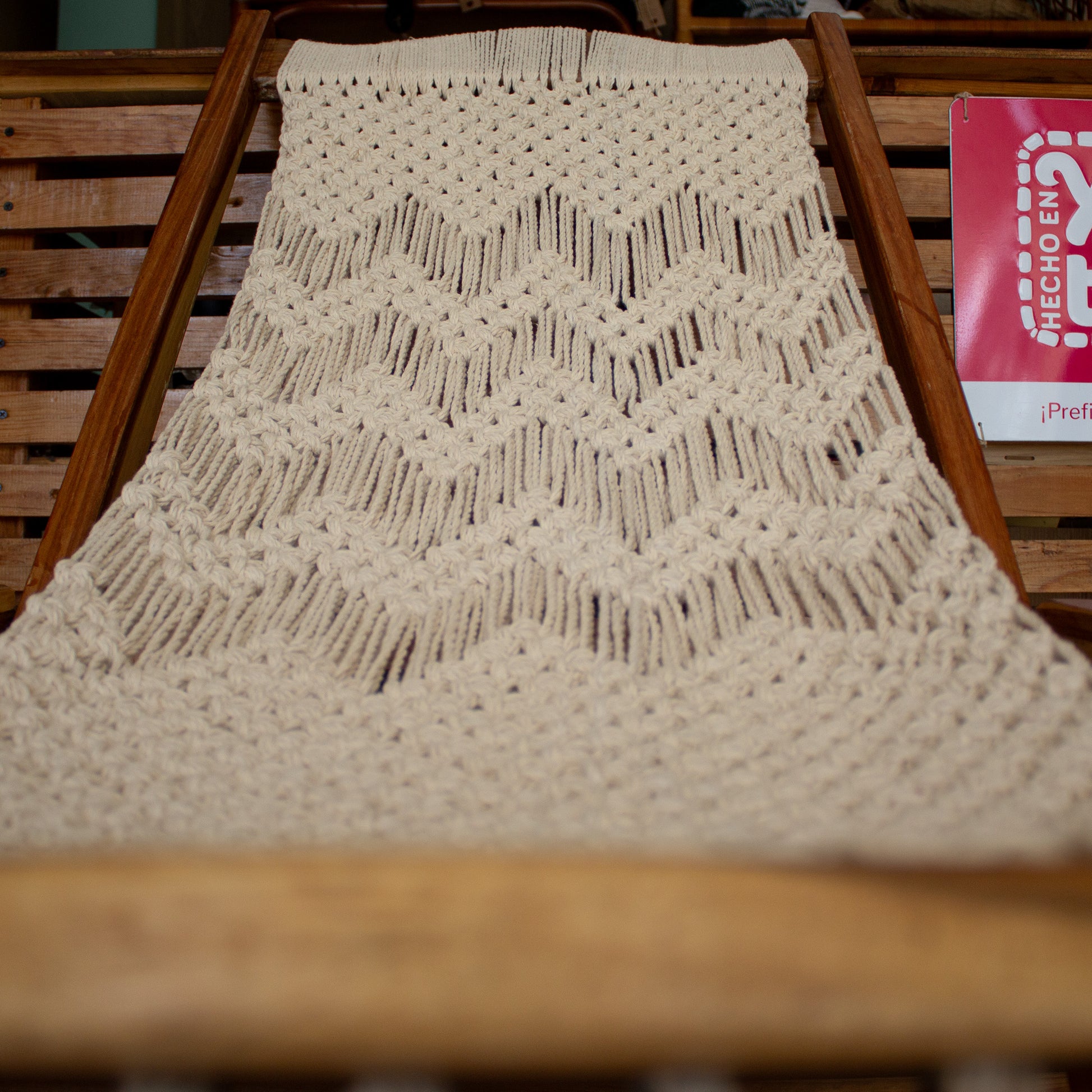 Silla Mecedora Macramé Natural