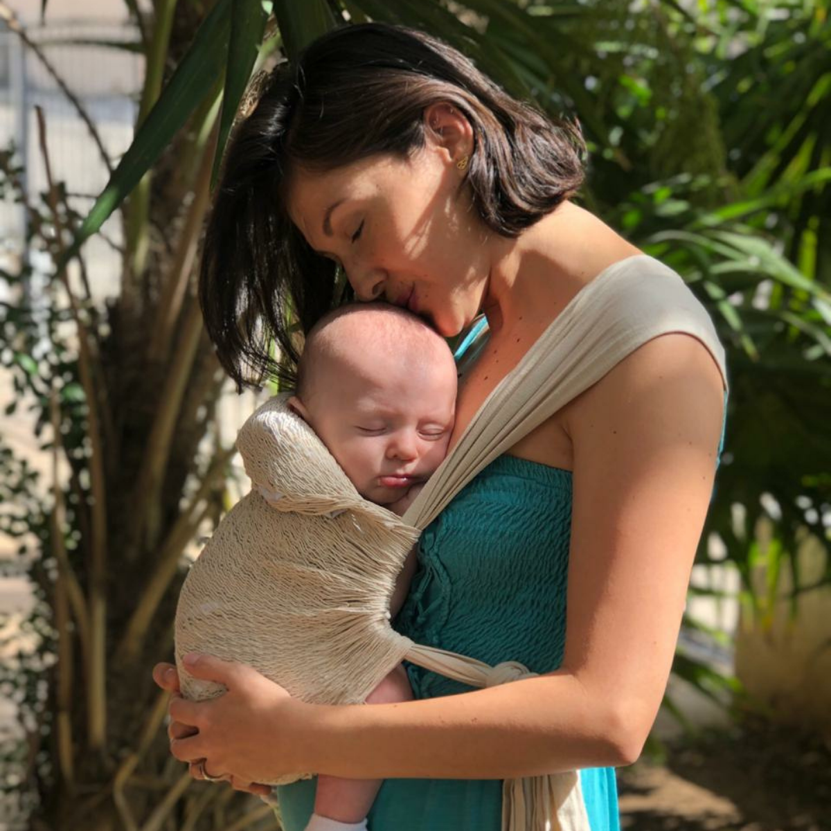 Hamaca artesanal porta bebé fresca y ergonómica